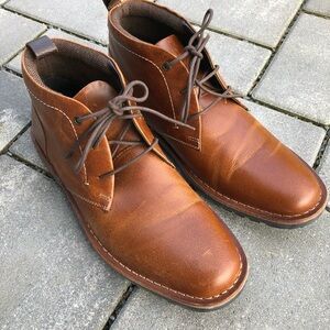 Columbia Leather Men's Chukka Boots